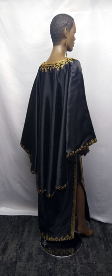 Black-Gold-Embroidered-Set02